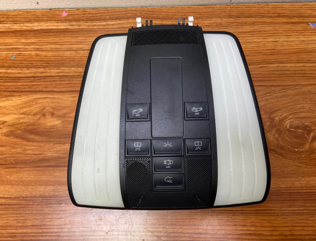 Mercedes-Benz Front Interior Roof Light A2129067902 E-Class W212 CLS W218 OEM
