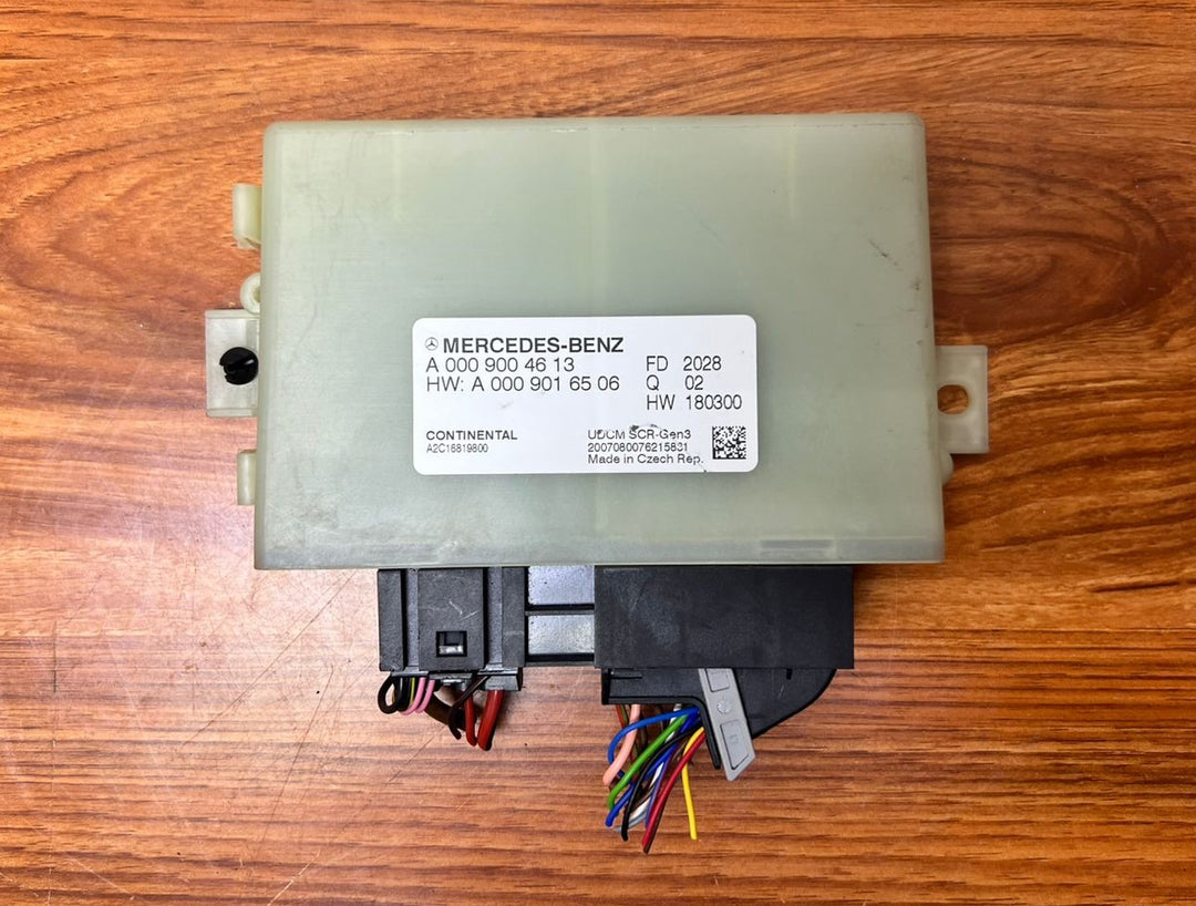 Mercedes-Benz AdBlue Control Unit A0009004613 W177 GLC X253 GLE OEM