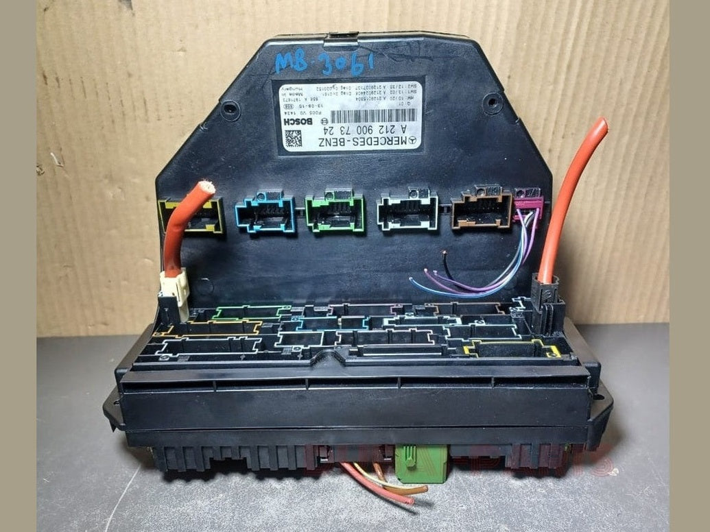 2008-2016 Mercedes-Benz W204 C300 W212 E350 Front SAM Module Relay Fuse Box A212 9007324 OEM