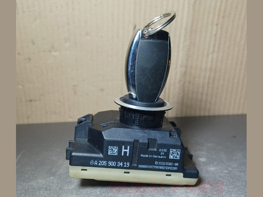 2017 MERCEDES-BENZ W205 C-CLASS IGNITION START STOP SWITCH MODULE BUTTON WITH KEY OEM