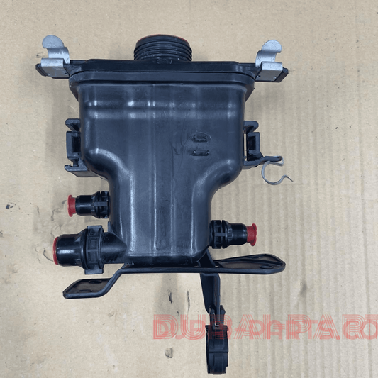 BMW X5 G05 N63M 8610658 expansion water tank