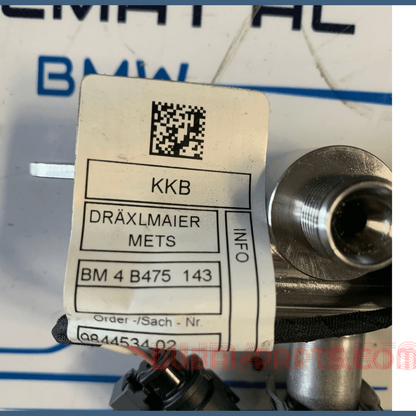 BMW B48 8489600 Fuel injector rail with injectors Genuine Product used
