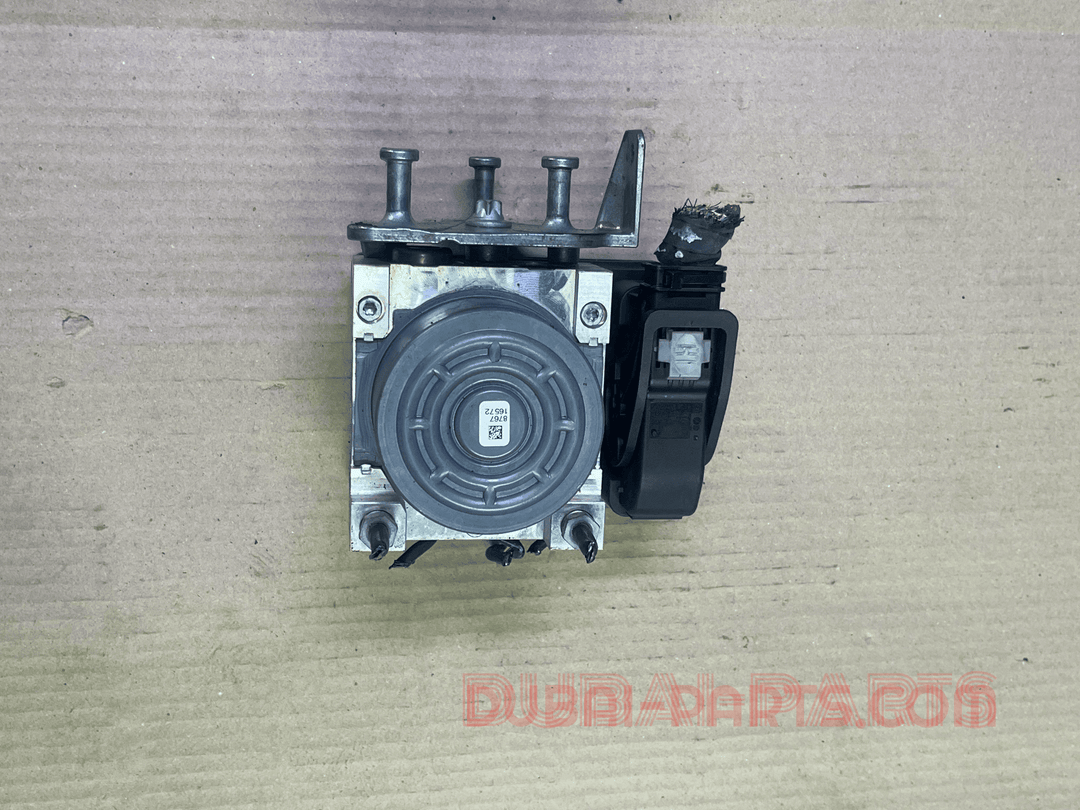 Mercedes Benz C Class W205 Hydraulic ABS Brake Pump Control Unit A2539011400