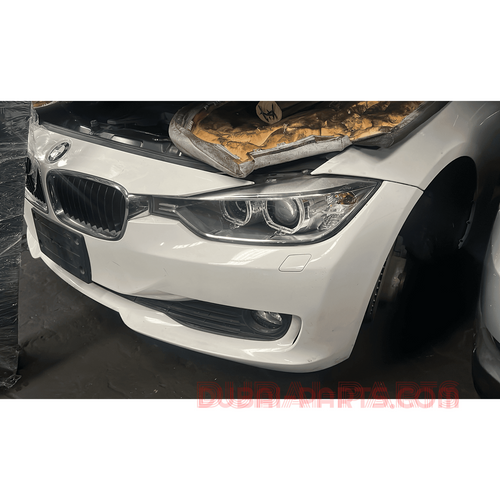 Bmw 320D 2012 F30 xenon front end with fender and hood
