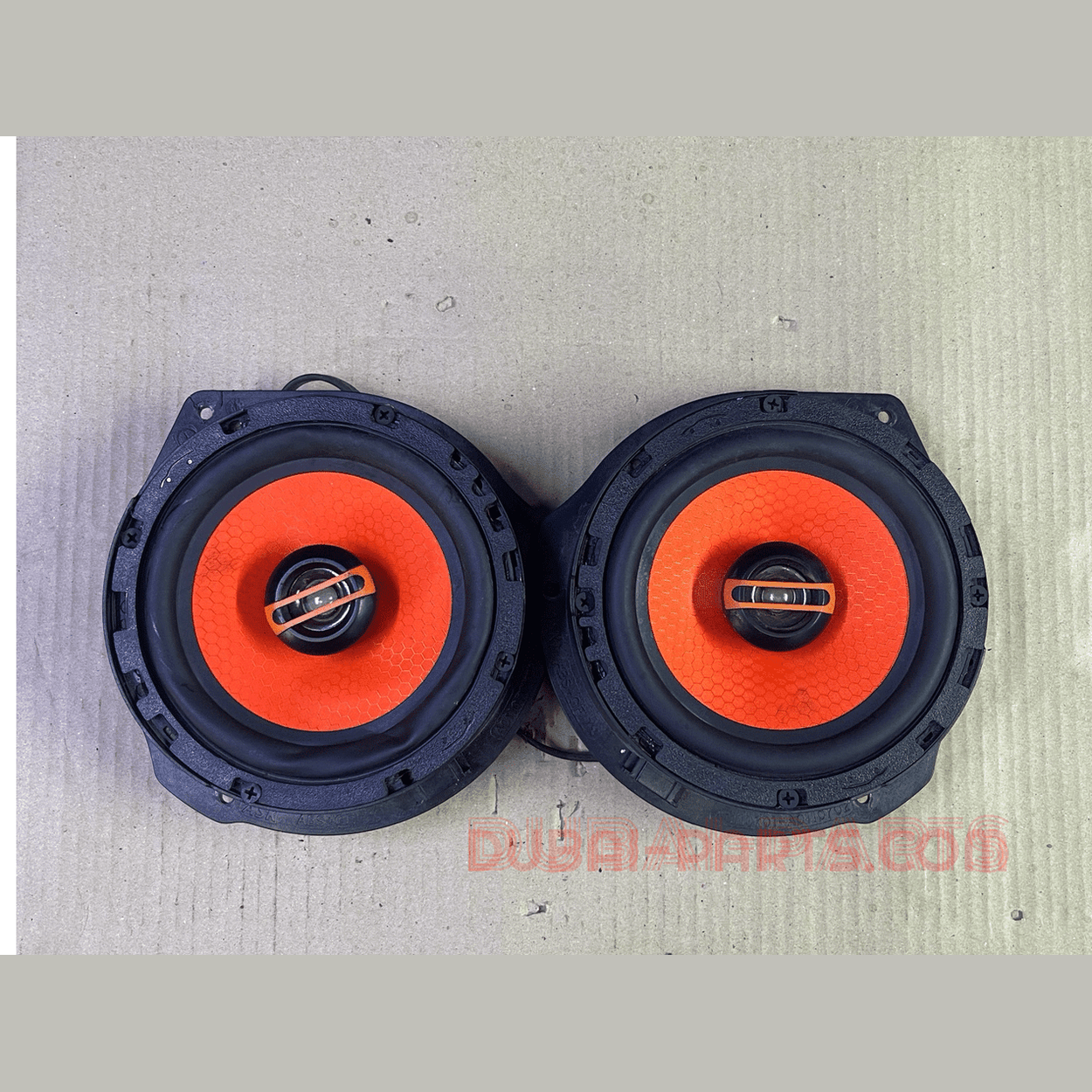 Carwales speaker front w204