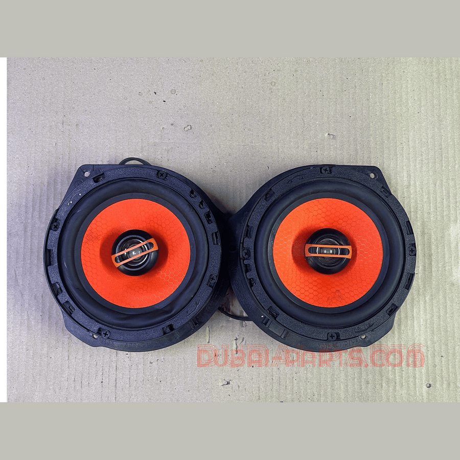 Carwales speaker front w204