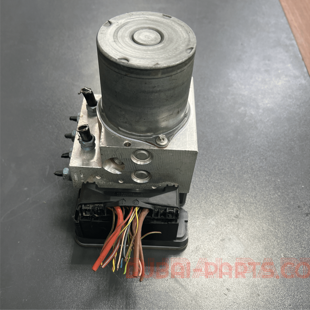 BMW F15 F16 ABS PUMP 6884729 Genuine Product used