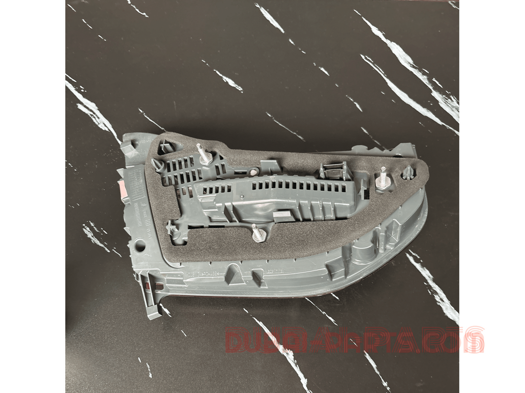 G12 2017 reverse lamp Right side