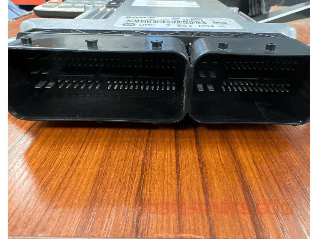 BMW 116i N45 ENGINE COMPUTER MODULE ECU 7561834