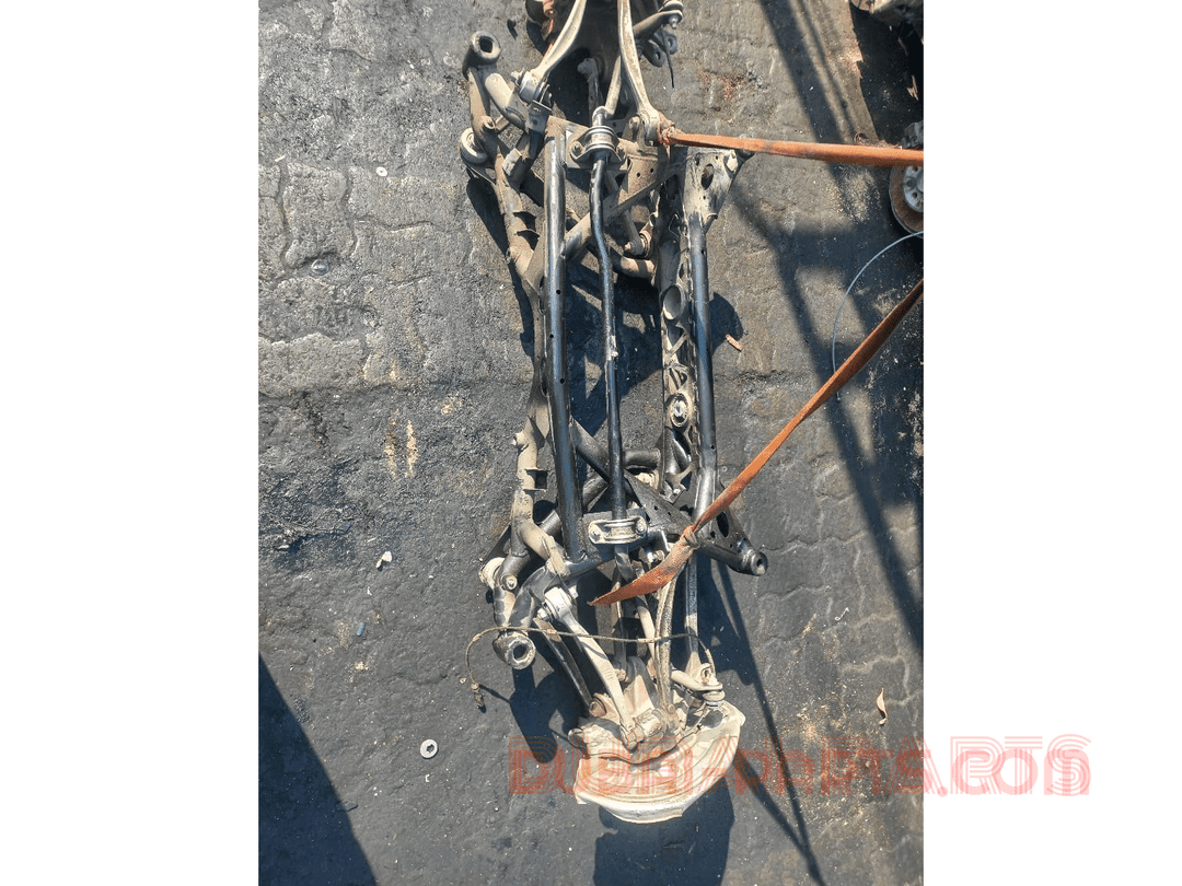 Rear cross bumper complet M4 /M3 /M2 2016 BMW