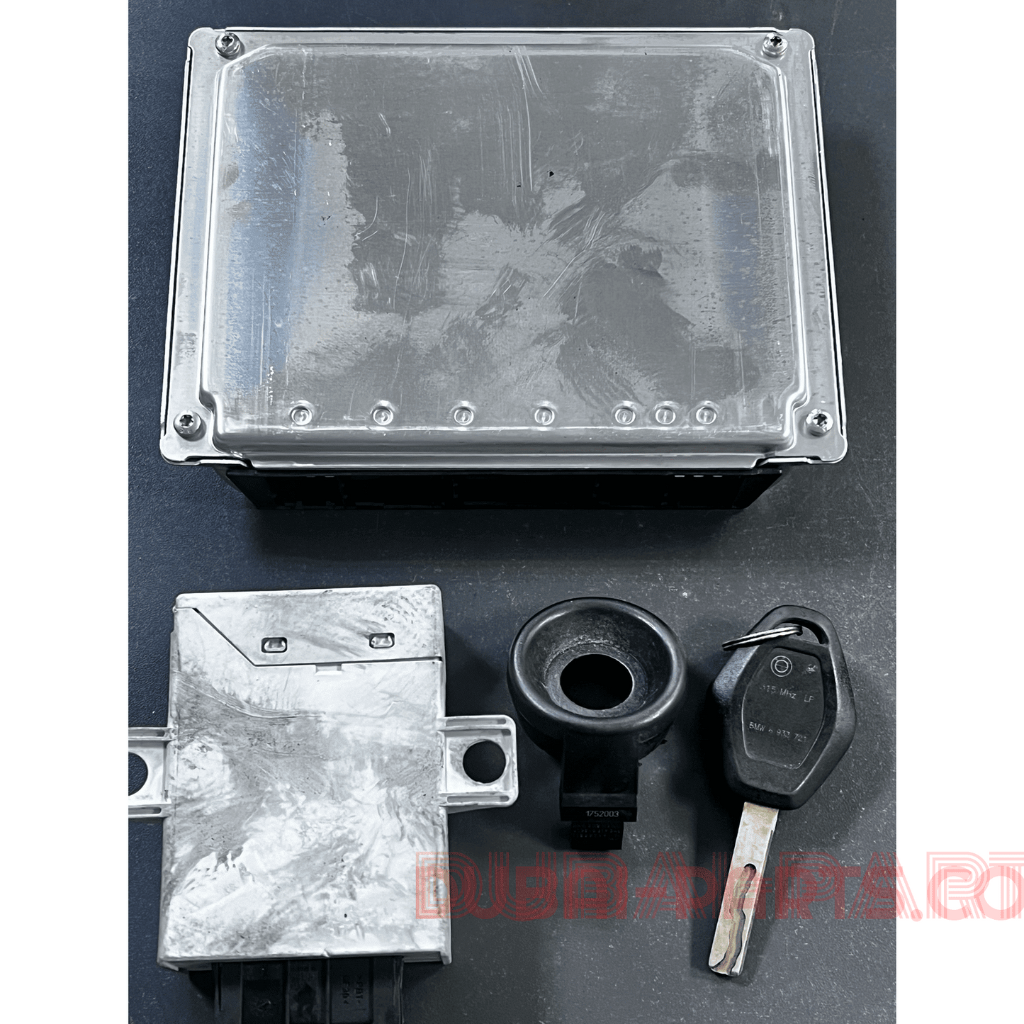 BMW Z4 E85 3.0 /2004  M54 192HP Engine ECU Control Unit Module DME 7527072 Automatic