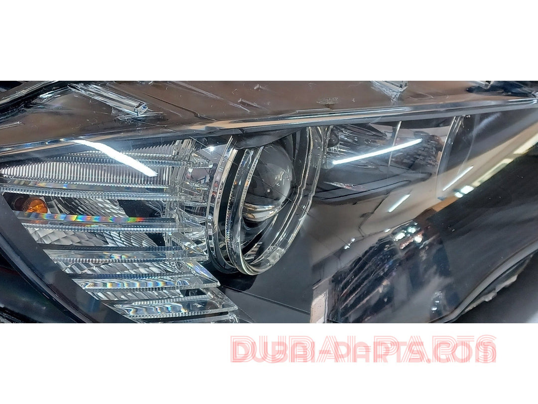 BMW X6,E71 Head Light Xenon Right Side 7179934 Genuine Product used item
