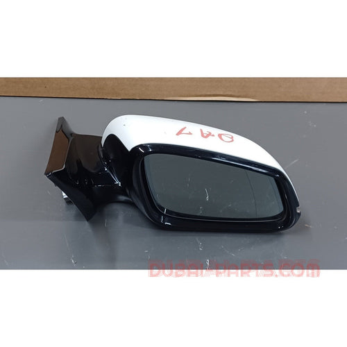 BMW F34 Side Mirror Right Side White Colour Foldable Type and Signal Light Genuine Product used