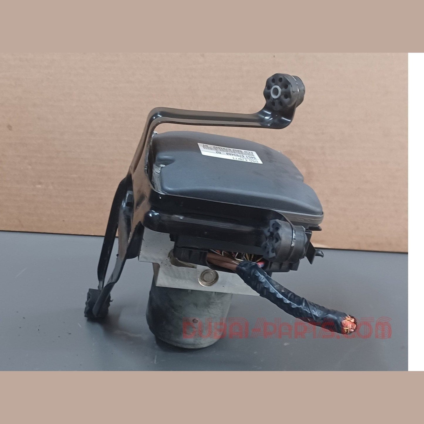 مضخة ووحدة تحكم نظام منع انغلاق المكابح (ABS) لسيارة BMW X5 E70، رقم القطعة 6793488، منتج أصلي مستعمل