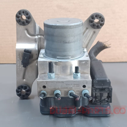 مضخة ووحدة تحكم نظام منع انغلاق المكابح (ABS) لسيارات BMW F10 وF11، رقم القطعة 6858955، قطع غيار أصلية مستعملة