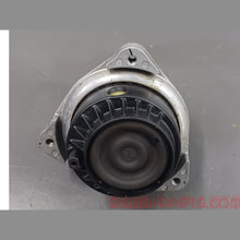 BMW F07 GT Engine Mount 6775905 Genuine Product used