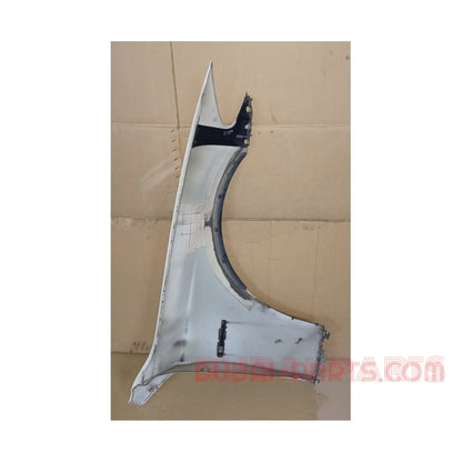 BMW F10,F11,F18 Fender Left Side White color Genuine Product used