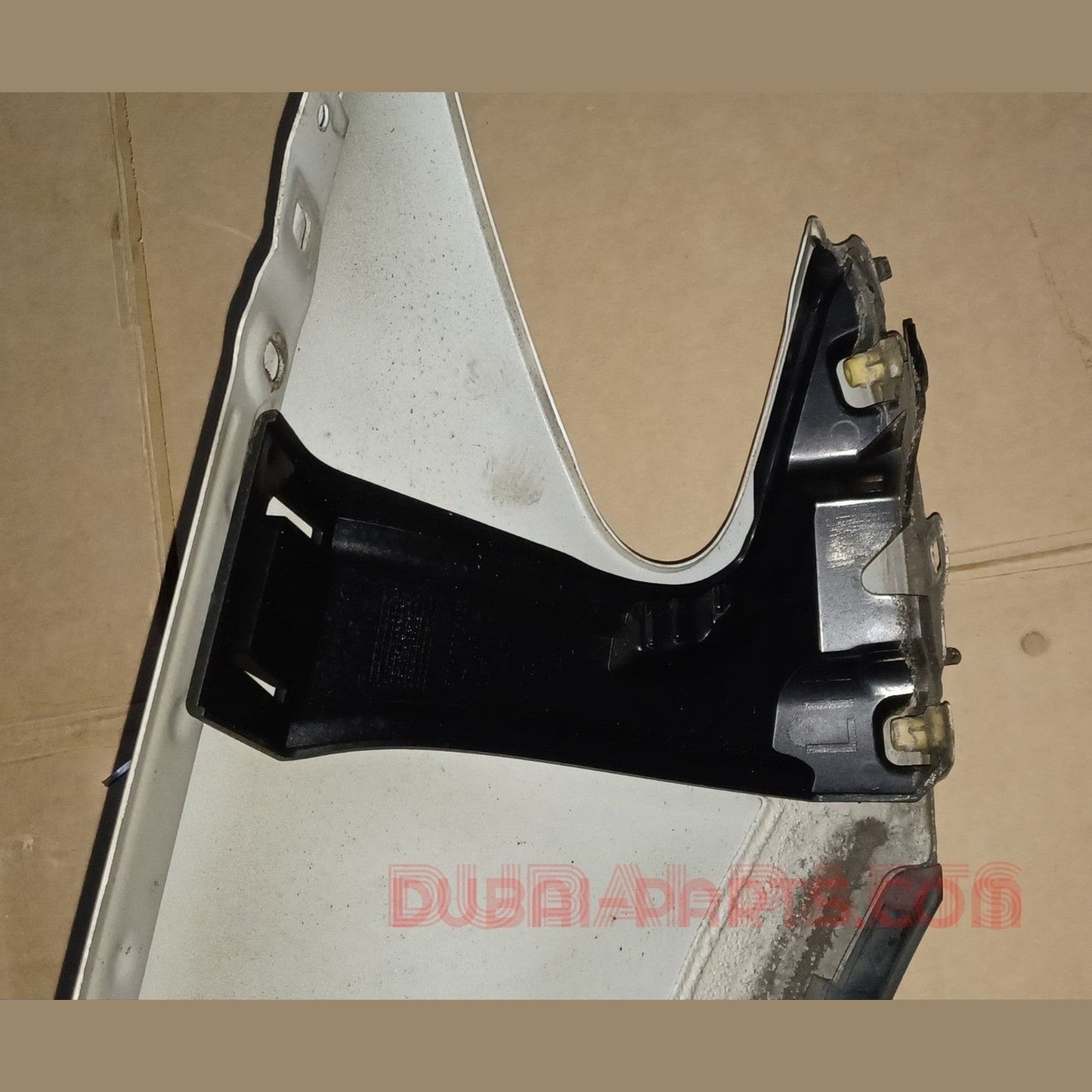 BMW F10,F11,F18 Fender Left Side White color Genuine Product used