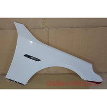 BMW E60,E61,5 Series Fender Right Side White color Genuine Product used