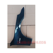 BMW E60 Fender Right Side Black Color Genuine Product used