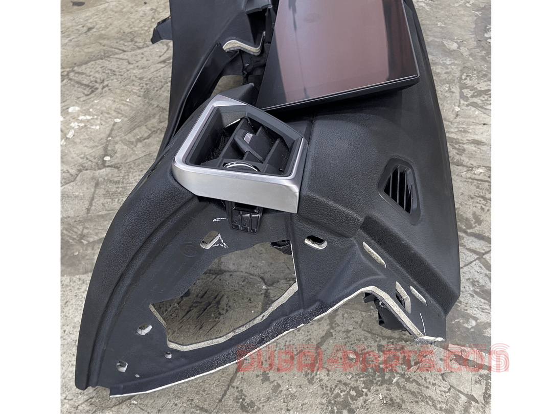 BMW G42 LCi Dashboard and Screen RHD 2023 Interior MSP MANL Leather Vernasca Black