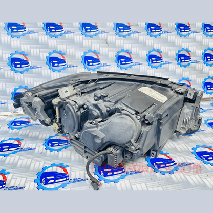 طقم مصابيح أمامية LED متكيفة من الفئة الخامسة لسيارة BMW F10/F11 (يابانية، قيادة يمين)
