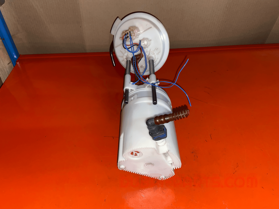 BMW X3 Fuel Pump Assembly 7279360 Genuine Product Used