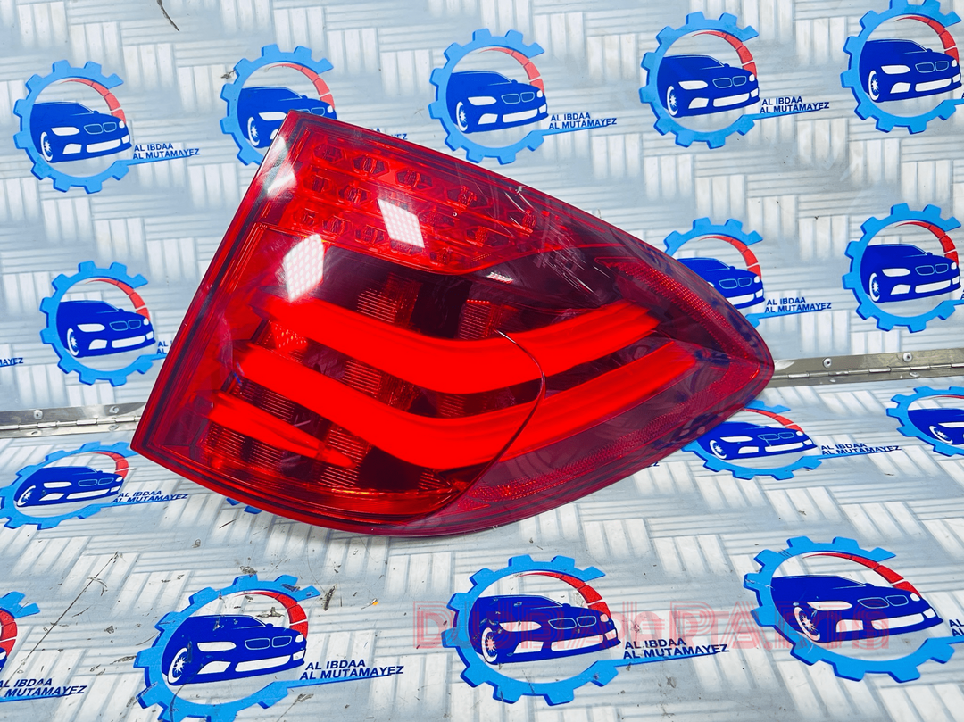 5 series F07 GT  rear right brakelight taillight lamb 7199644