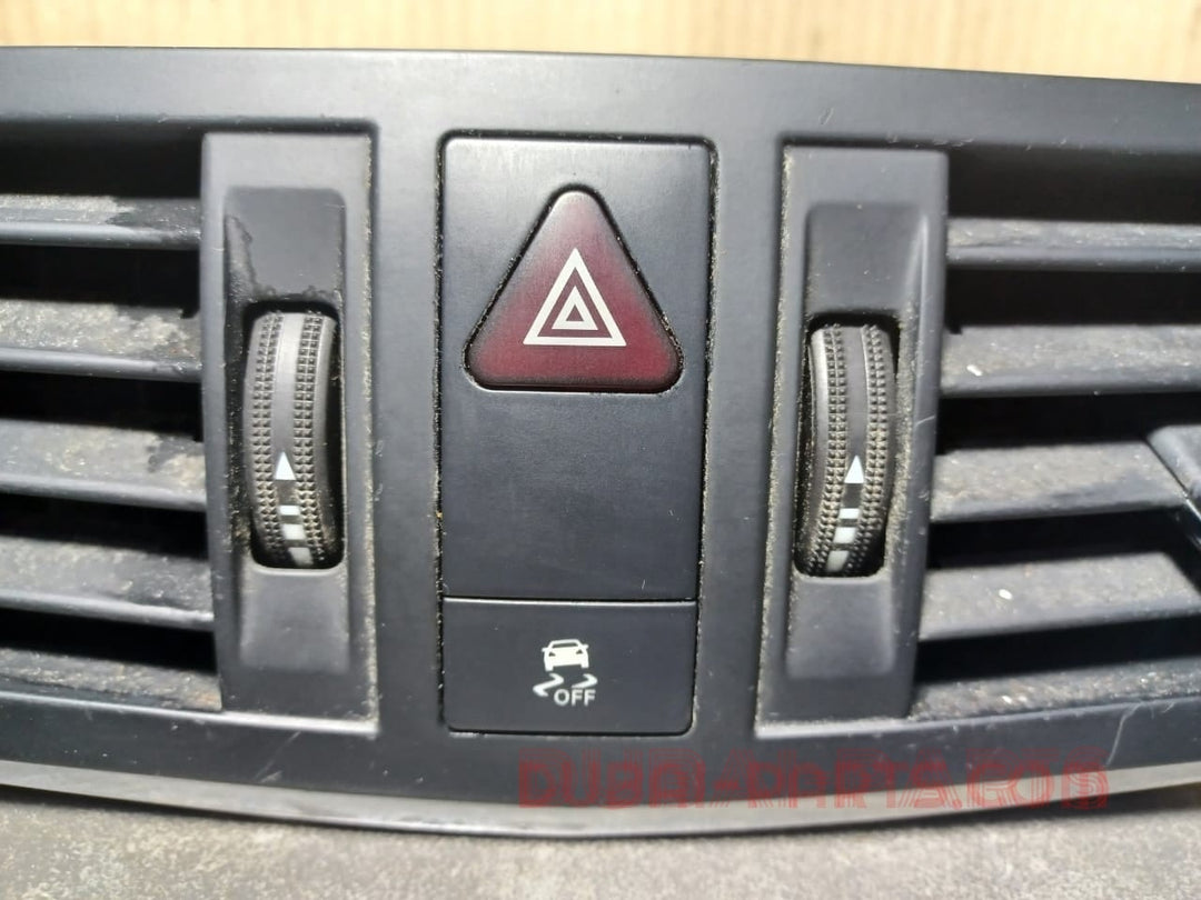 2010-2012 Mercedes-Benz E-Class W207 W204 Front Center Dash Havac Ac Heater Air Vent A207 830 00 54 Black Colour