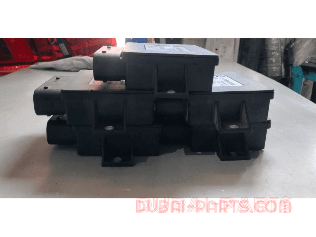 BMW EMF PARKING BRAKE CONTROL MODULE 5,6 SERIES F10 F11 F12 F13 6858017