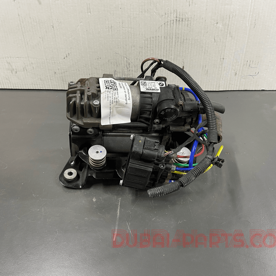 BMW 7er G12 Luftfahrwerk Kompressor komplett 6884682 gebrauchtes Originalteil