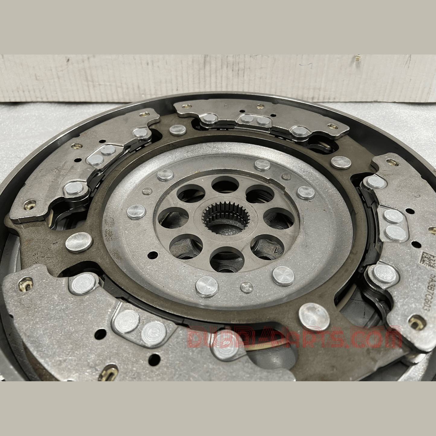BMW X1 U11 U25 F70 Zweimassenschwungrad 5A3B7C6 Neuware OEM-Produkt