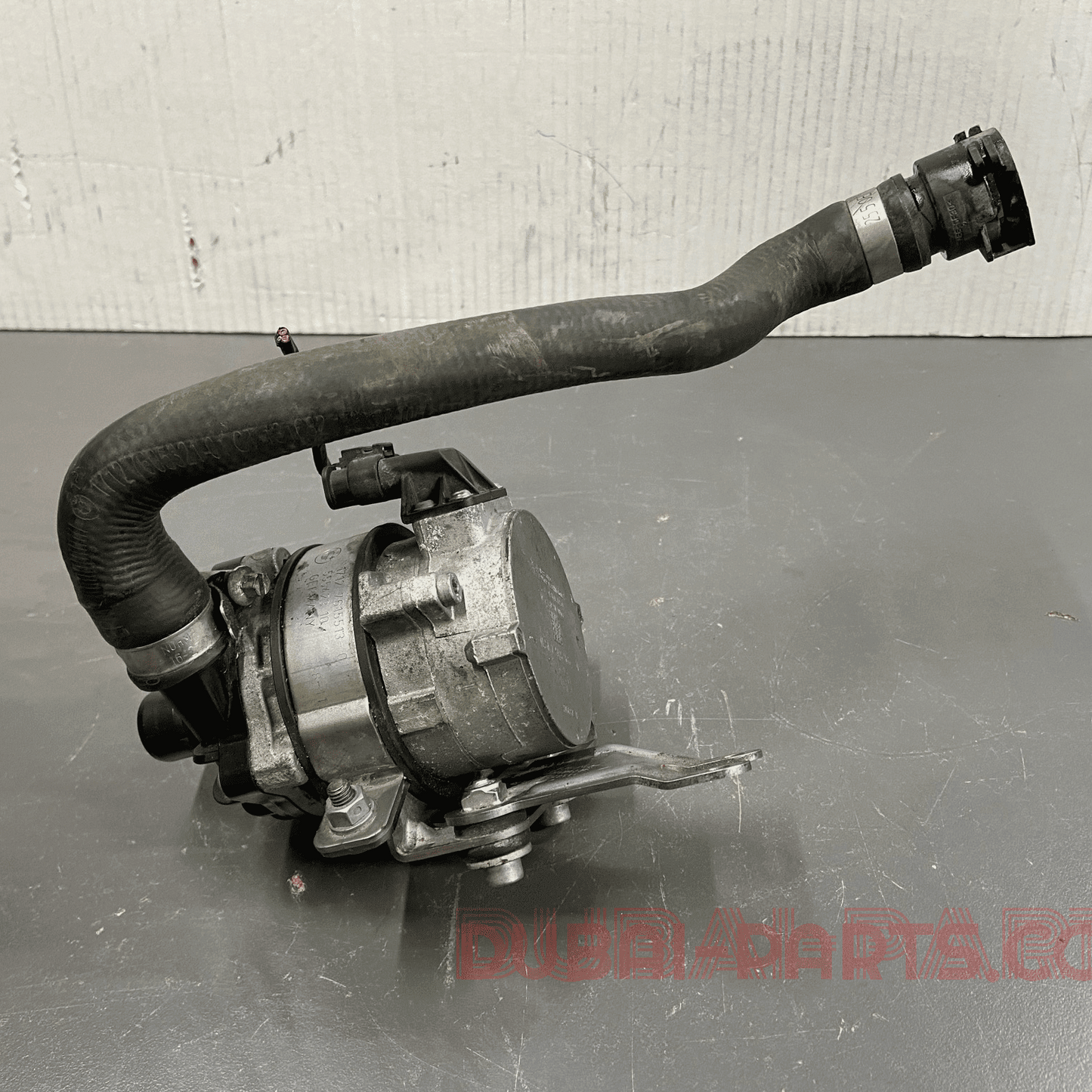 BMW F30 F31 F35 Electric Coolant / Water Pump 7615513 OEM Used Product