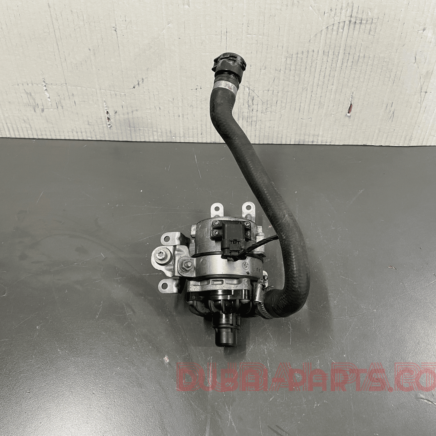 BMW F30 F31 F35 Electric Coolant / Water Pump 7615513 OEM Used Product
