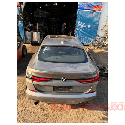 BMW Gran Coupé 220i F44 (2020–2023), rechte Vordertür, Farbcode C4W Skyscraper Grau Metallic