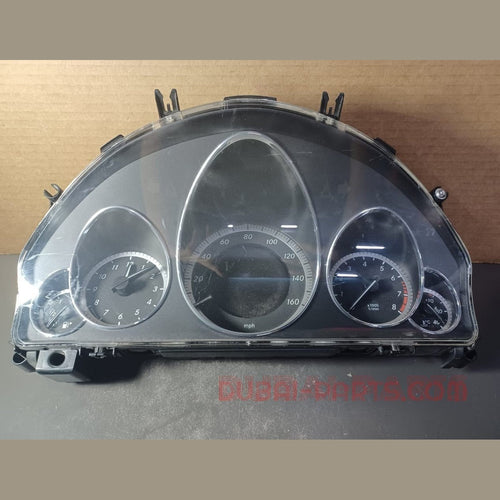 2009-2012 Mercedes-Benz W212 E-Class Instrument Cluster Speedometer A212 900 28 13 OEM