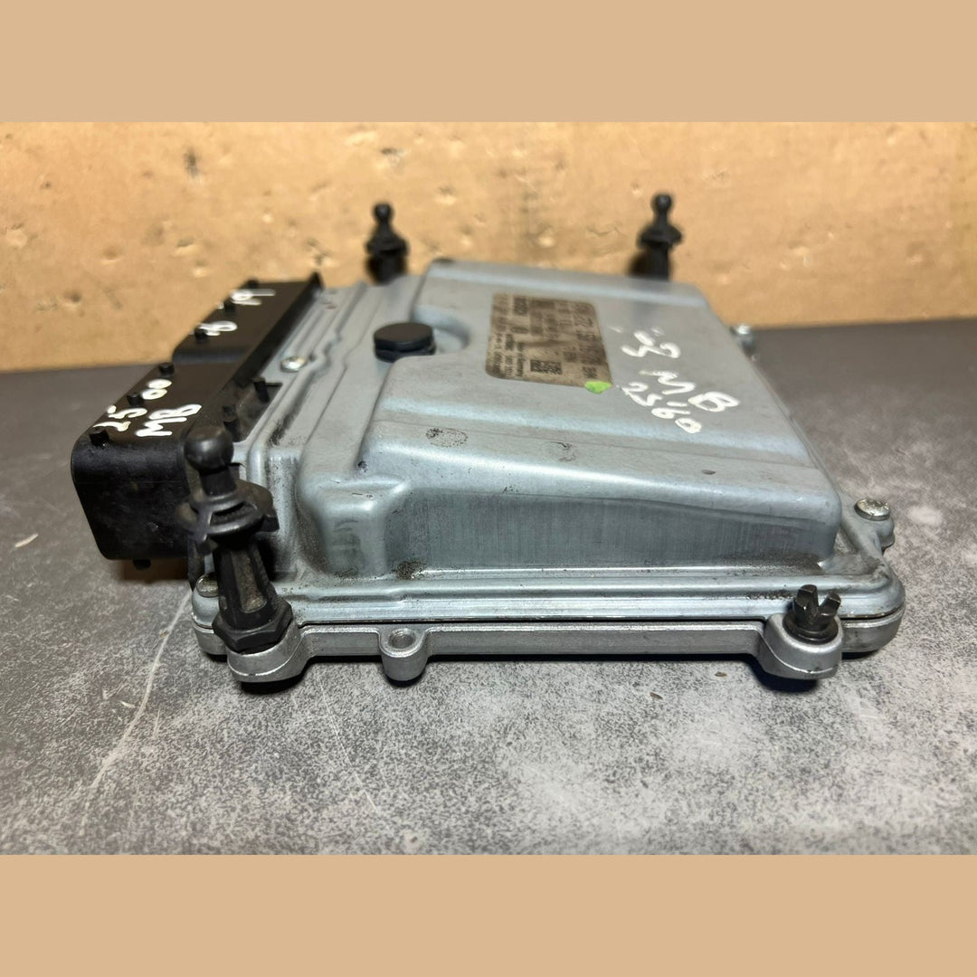 03-06 Mercedes-Benz W203 C-Class ECU Engine Control Module Unit A272 1531679 OEM