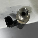 Bild in die Galerieansicht laden, OEM BMW F33 428i F20 F21 F22 F23 F30 F80 F31 F32 F10 F11 FUEL INJECTOR 7639994