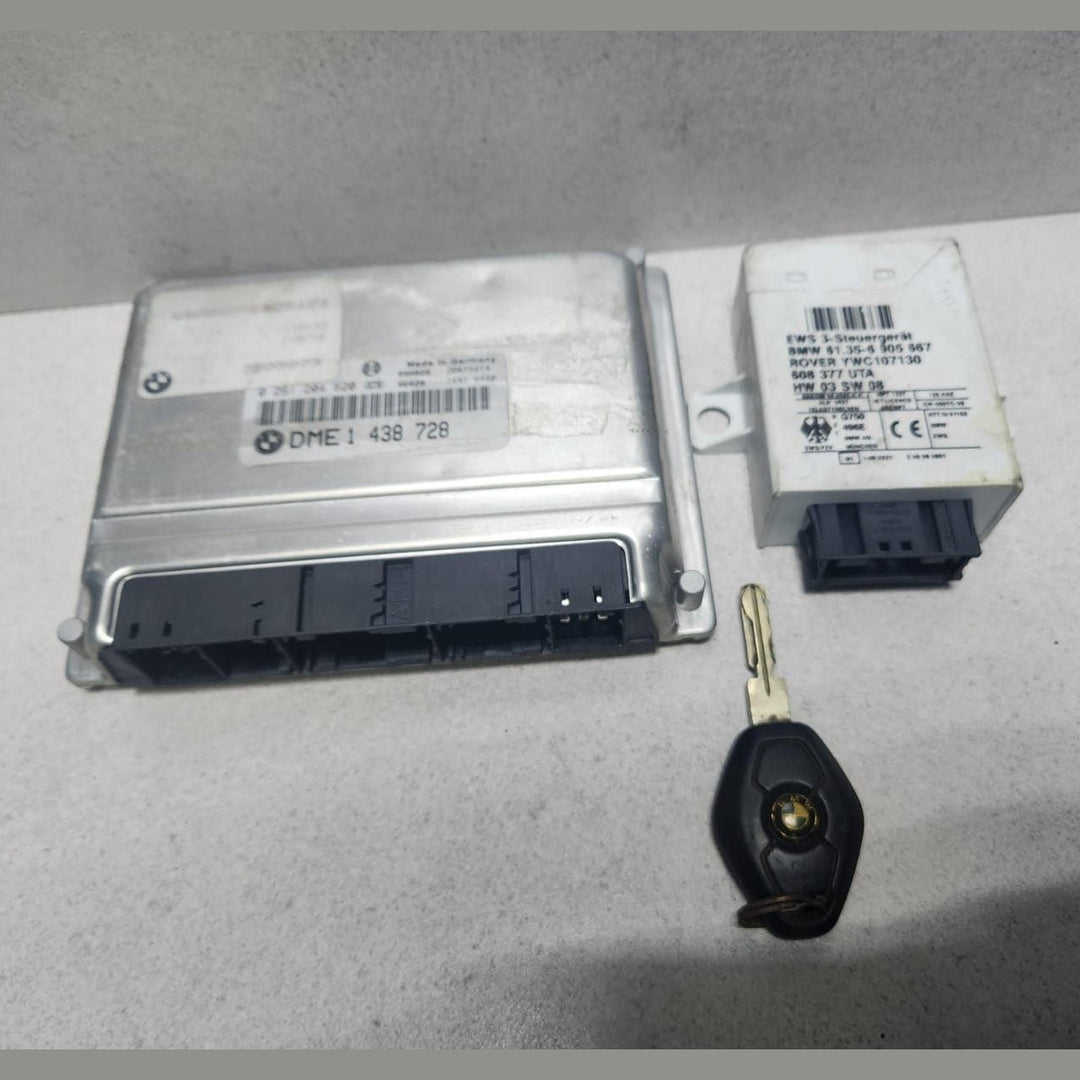 1999-2001 BMW 740i Engine Control Unit 1438728 E38 735i M62