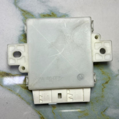 Mercedes Parking Distance Control Module A2049004106 C-Class W204