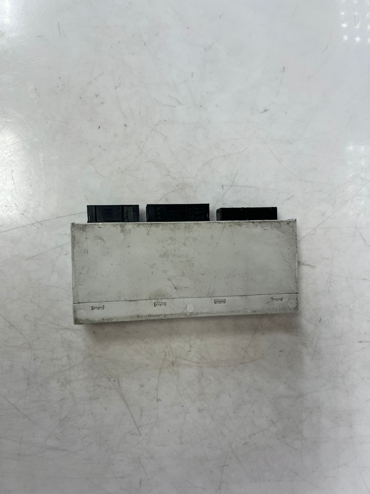 BMW E46 M3 and 330i hardware version 2.0 GM5 Body Control Module 6944842