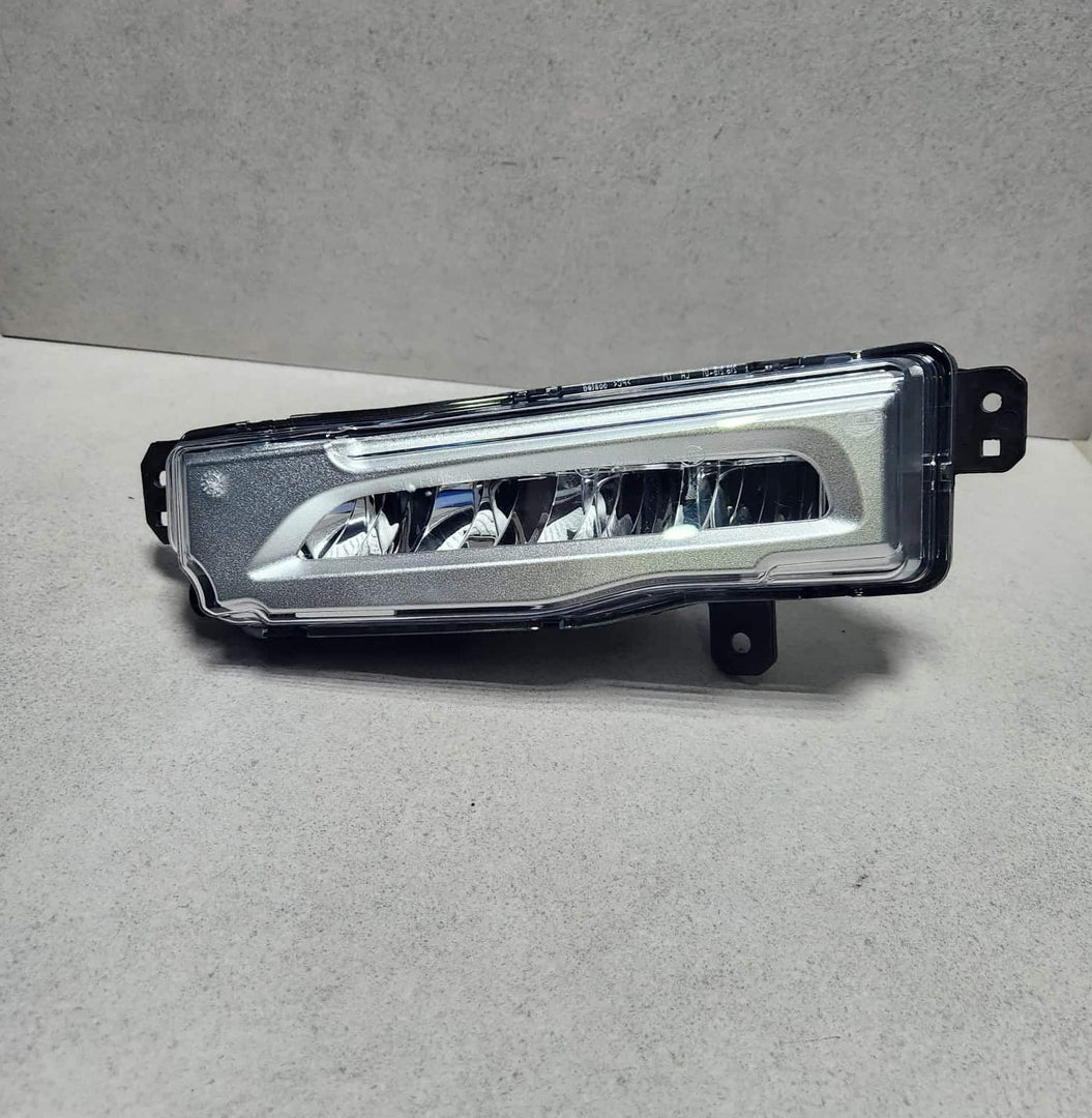 2019-2023 BMW X5 Front Left Led Fog Light 7406365 X5 X6 and X7 