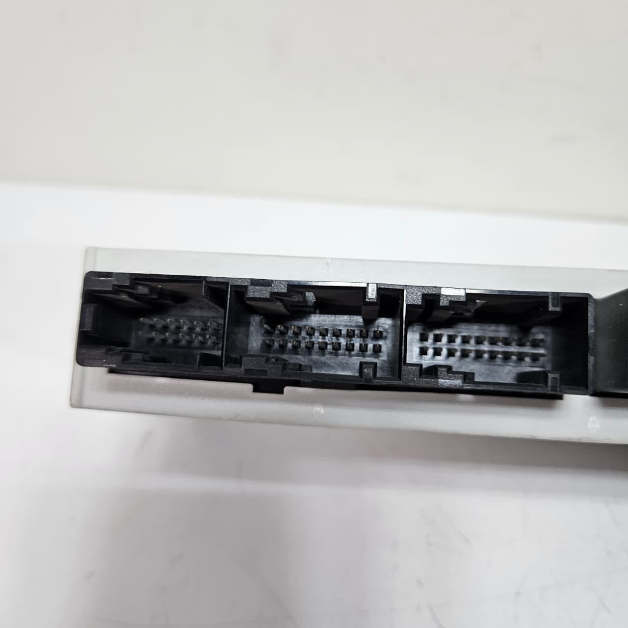 2004-2005 BMW 7 Series E65 E66 745i Door Control Module 6964142