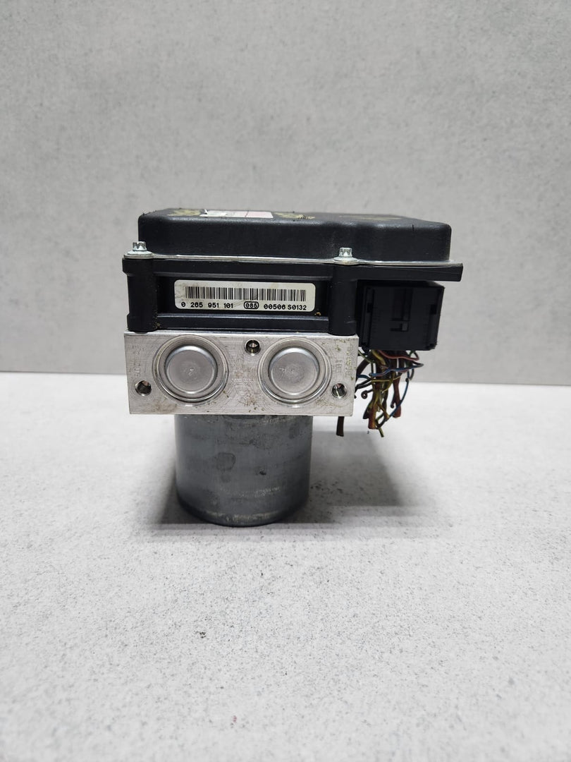 2010-2012 BMW X1 Abs Pump Hydraulic With Ecu 6795186 X1 E84