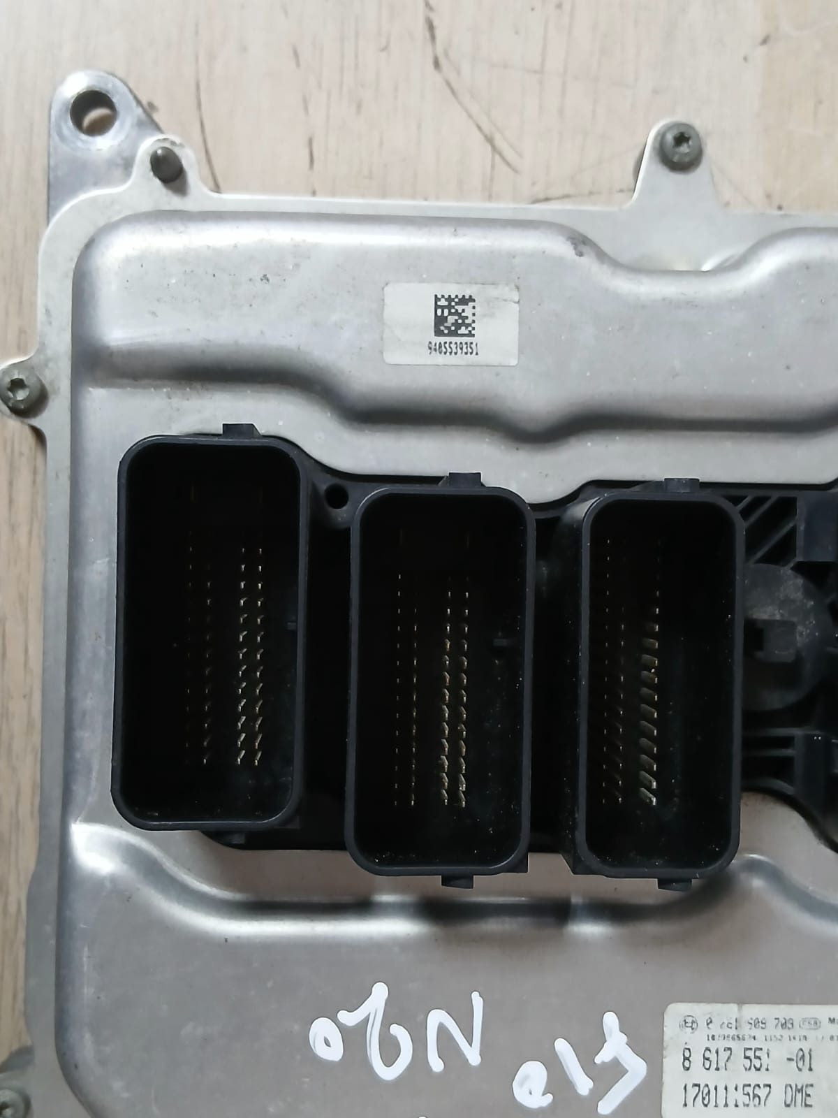 2011-2013 BMW F10 N20 520I Engine Control Unit SET DME+CAS4 CA+ 2KEYS 8617551
