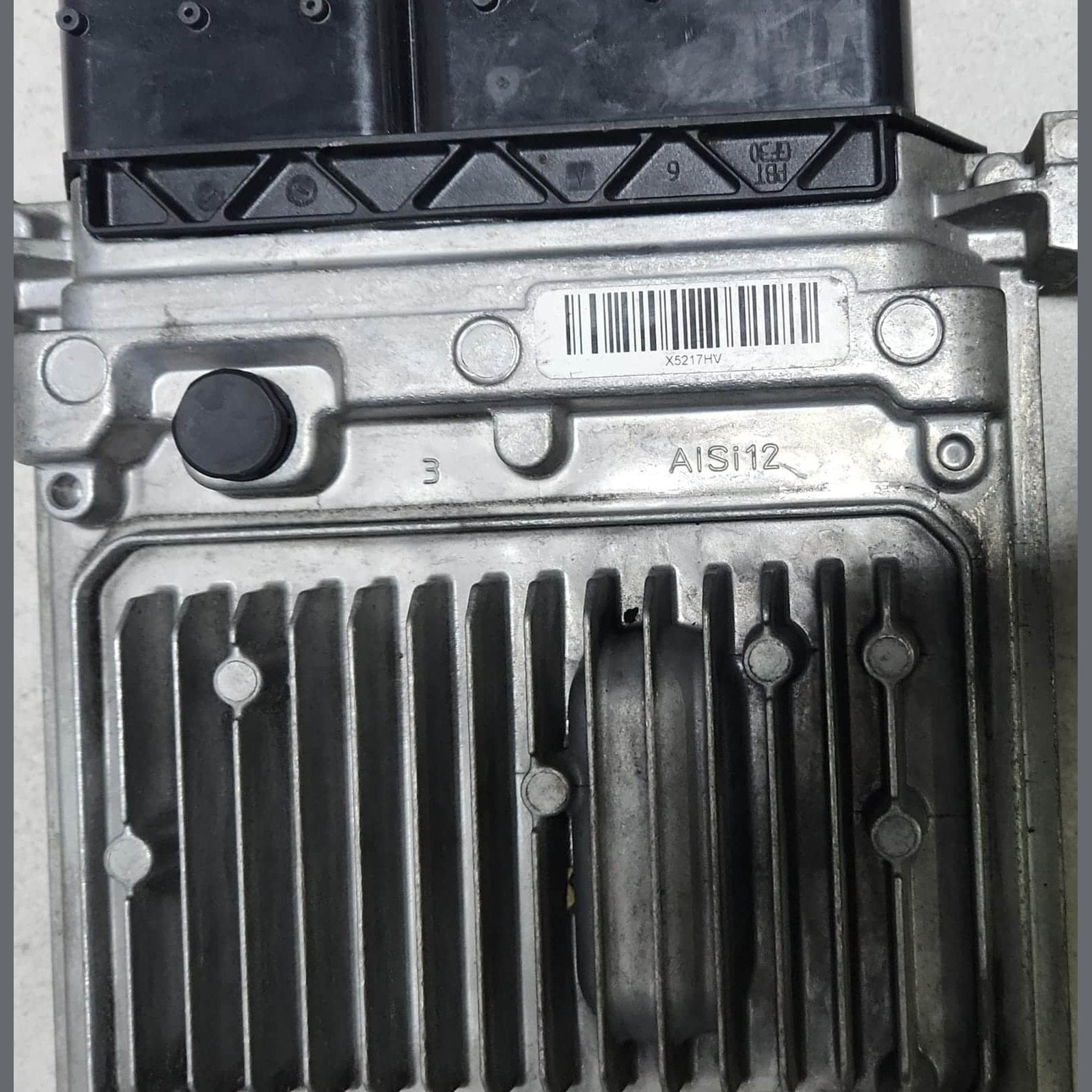 Benz Engine Control Unit A6519000301 OM651 diesel engines DELPHI