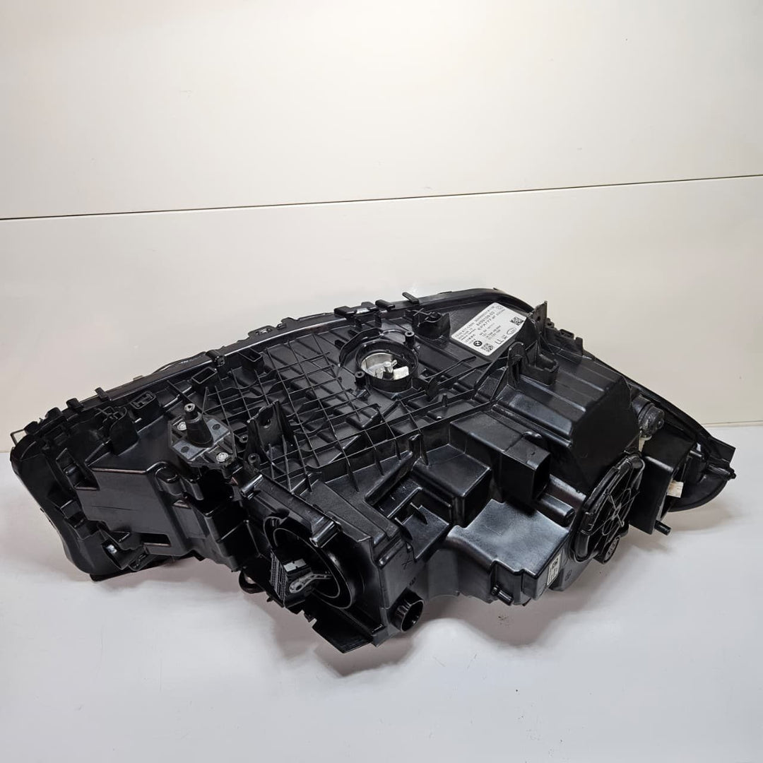 BMW  5 Series G30, G31, F90 m Adaptive LED Headlight 8499109 ECE LEFT SIDE