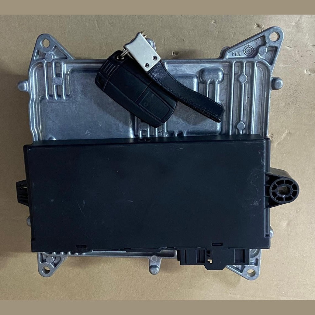 ECU SET 8617569 BMW  X1 E84 2013 LCI TURBO N20A Engine Control Module Unit
