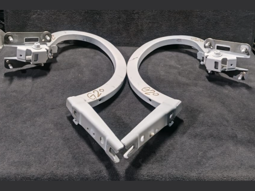 BMW 3 SERIES G20 SALOON PAIR OF REAR TAILGATE BOOT HINGES WHITE 7430640 -7430639