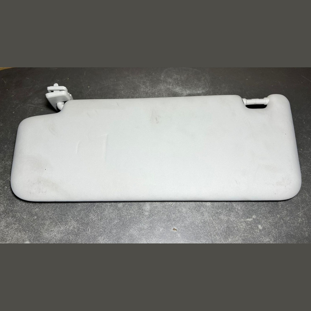 15-20 Mercedes W213 E-Class Front Right Side Sunvisor Sun Shade A213 8106201